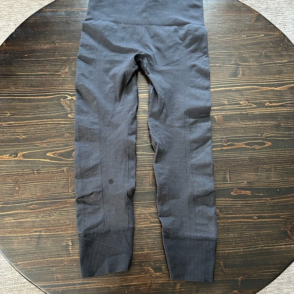LuLuLemon Ebb to Street pant - Picture 3 of 5
